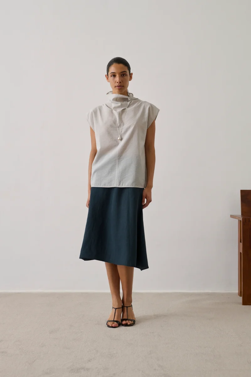 BLUSA IZUMI GRIS CLARO