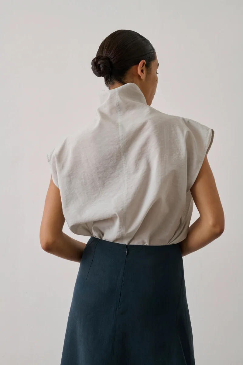 BLUSA IZUMI GRIS CLARO - Imagen 5