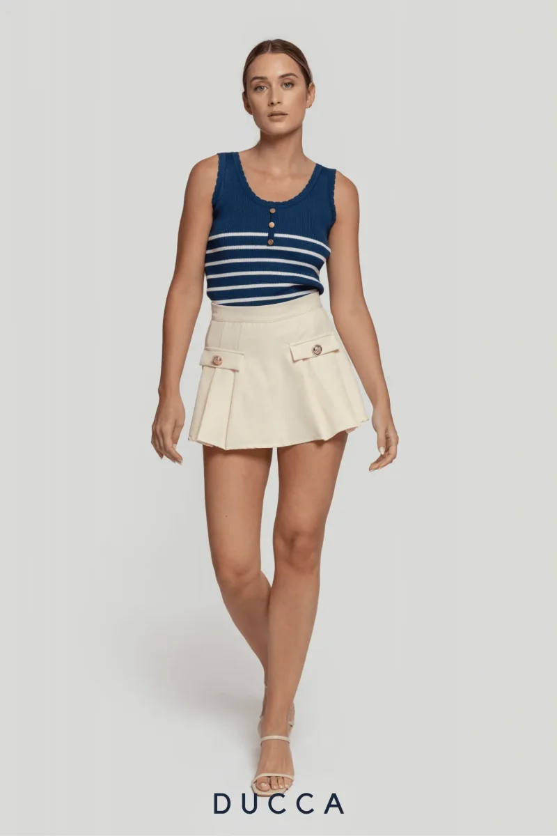 Shorts Elegancia Plisada Beige - Imagen 2