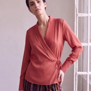 Blusa cruzada rosa