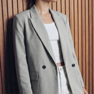 Blazer cruzado con hombreras fit oversized