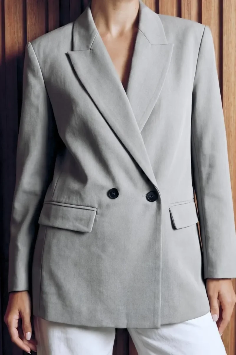 Blazer cruzado con hombreras fit oversized - Imagen 6