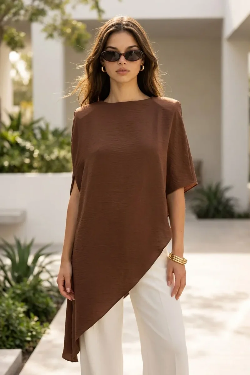 Blusa asimétrica con hombreras - Imagen 2