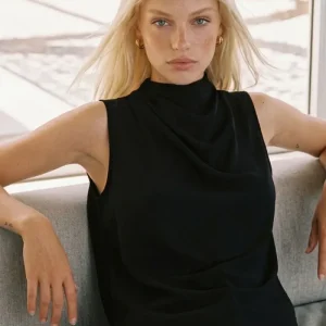 Blusa Capri cuello mock