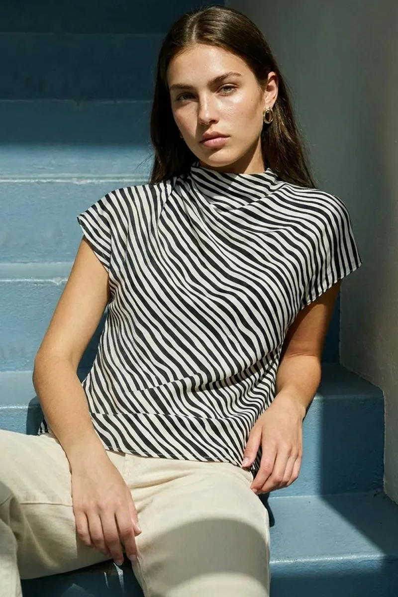 Blusa Maison cuello fluido - Imagen 6