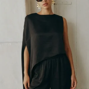 Blusa una manga con hombreras