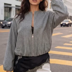 Chamarra bomber bolsillos