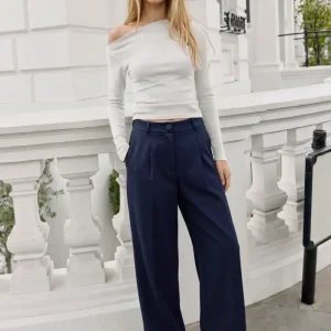 Pantalón cintura alta con pinzas wide leg fit