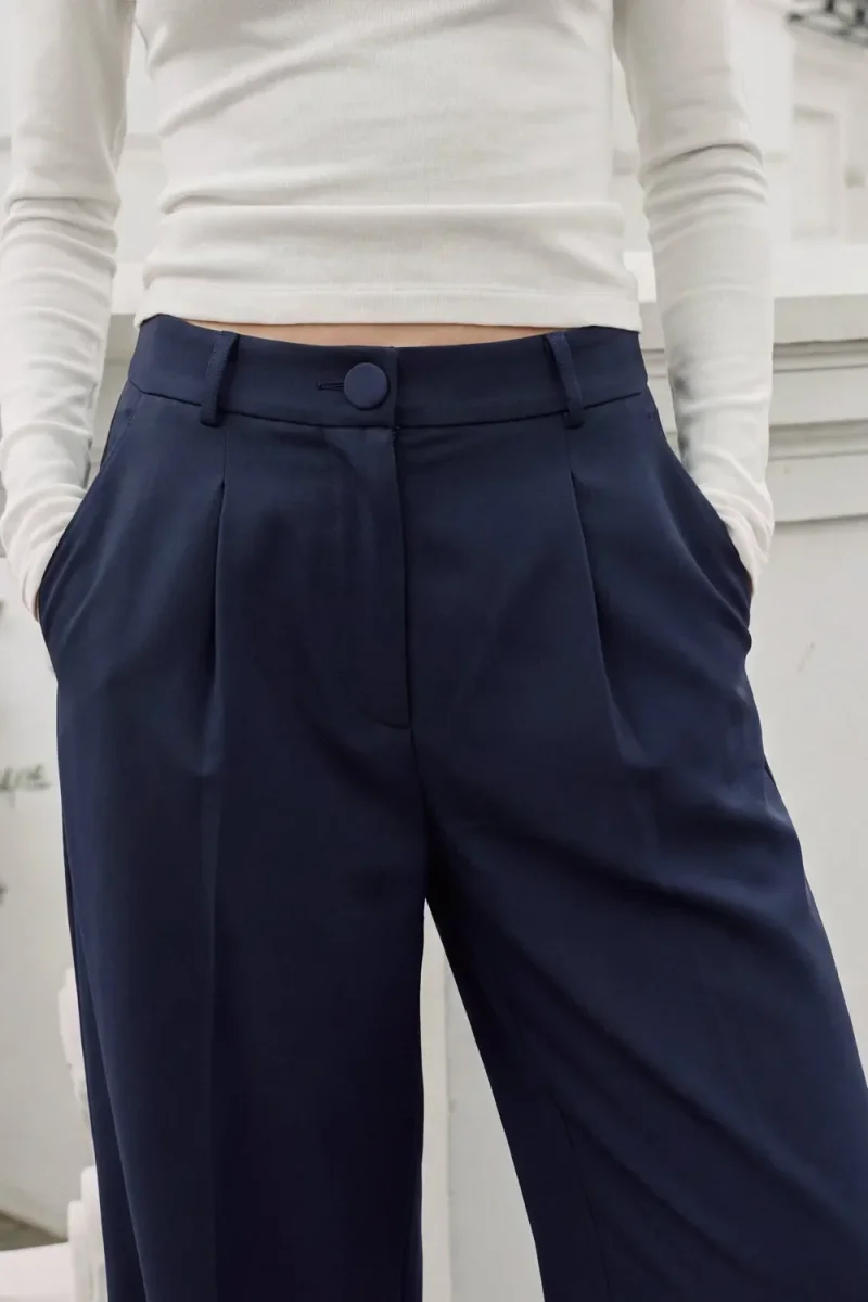 Pantalón cintura alta con pinzas wide leg fit - Imagen 4