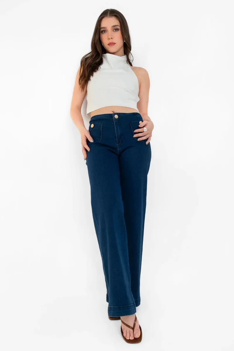 Pantalón de denim cropped flare bolsillos con botón