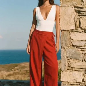 Pantalon fit wide leg cruzado