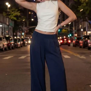 Pantalón fluido wide leg con pinzas