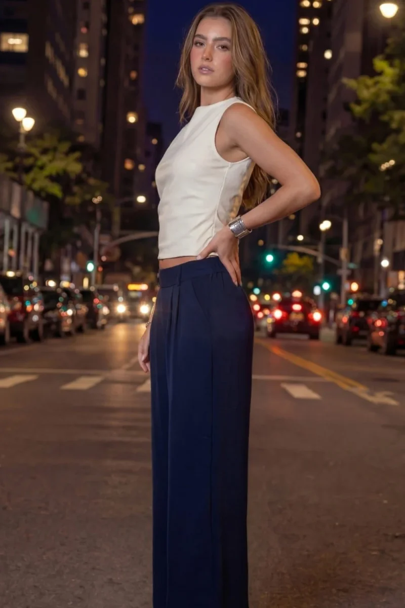 Pantalón fluido wide leg con pinzas - Imagen 3