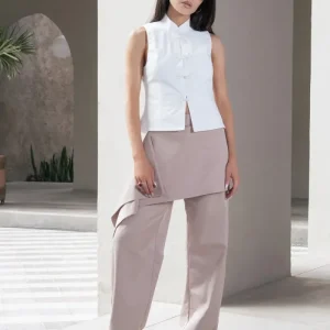 Pantalón recto con falda