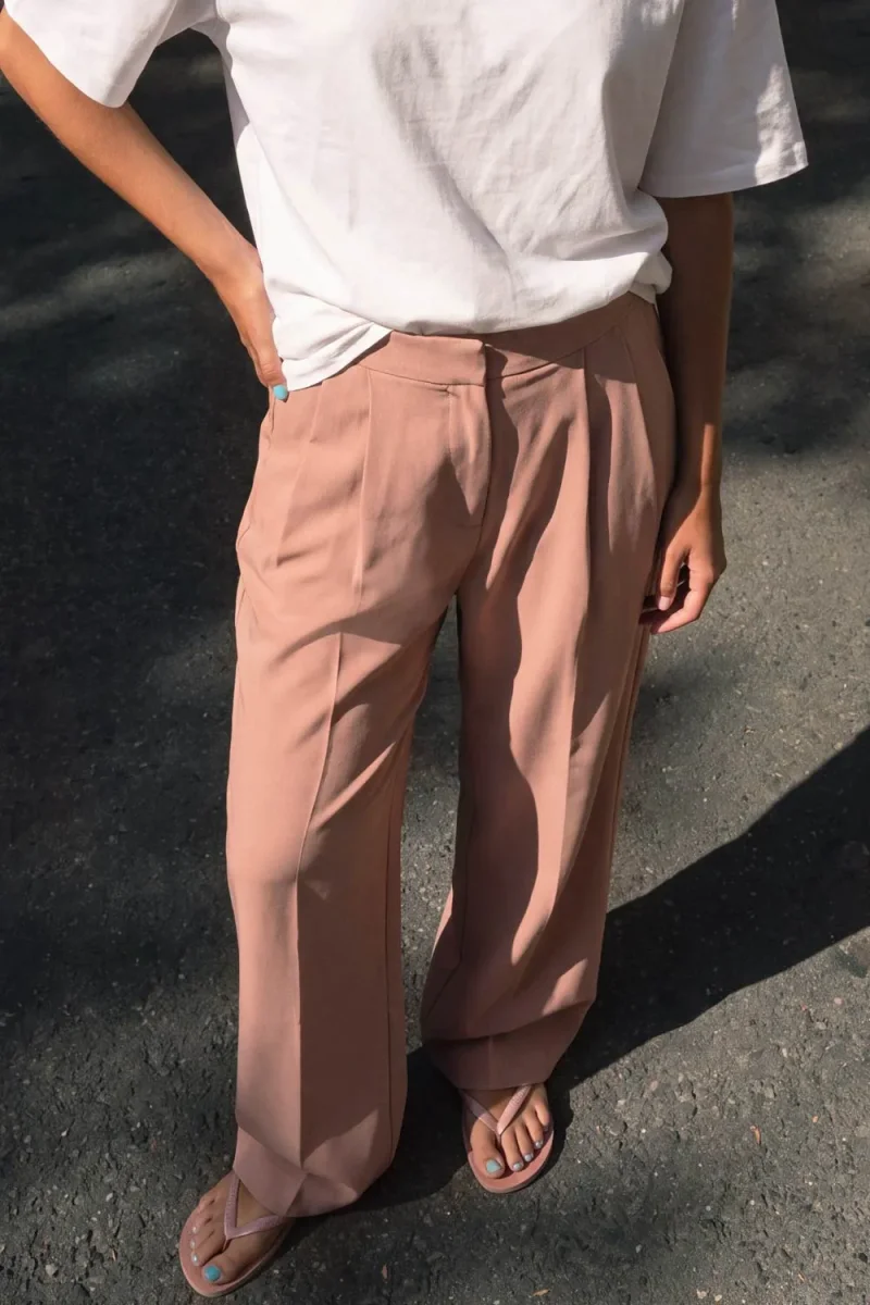 Pantalón wide leg con pinzas frontales tiro alto - Imagen 3