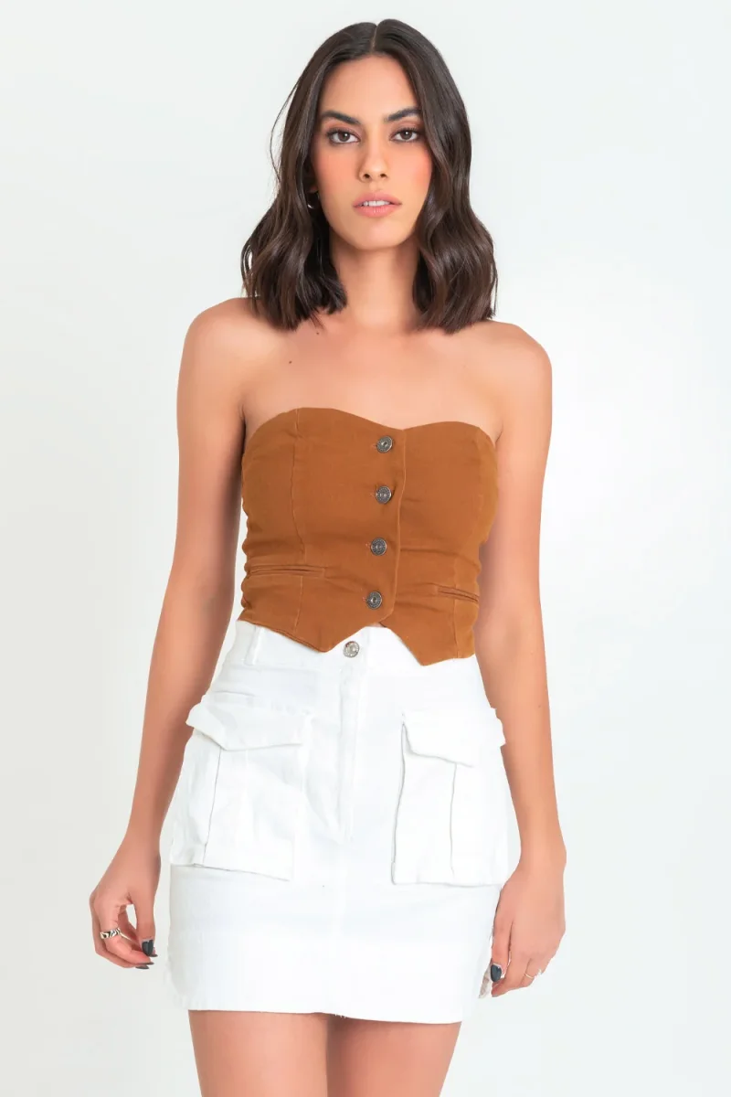 Top corto strapless con botones escote corazón - Imagen 2