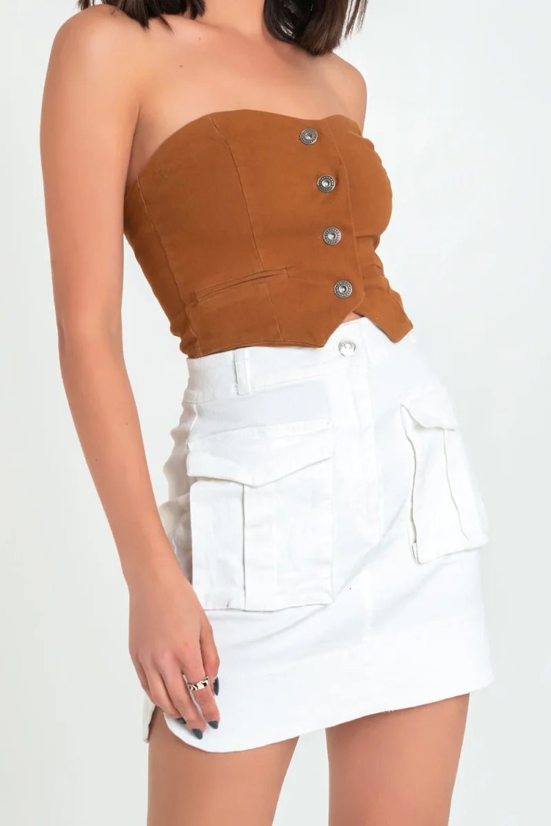 Top corto strapless con botones escote corazón - Imagen 5