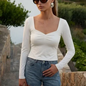 Top Lovely Pearl escote plisado