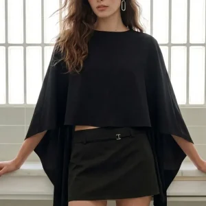 Blusa Studio asimétrica