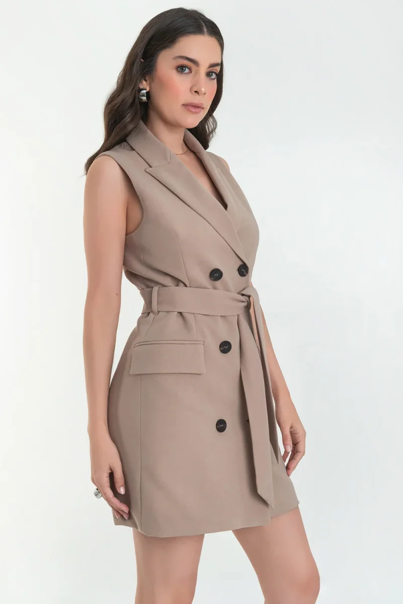 Vestido chaleco corto de fit recto con solapa - Imagen 4