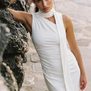 Vestido Dolley corto cuello alto