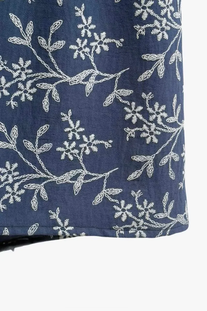 Vestido midi floral bordado - Imagen 9
