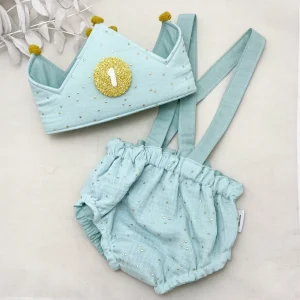 Conjunto cumpleaños corona y cubrepañal con tirantes muselina mint