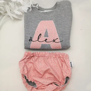 Cubrepañal reversible y sudadera gris niñ@ con inicial y nombre