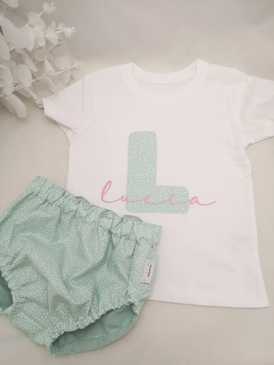 Cubrepañal reversible pajaritas mint y camiseta con inicial y nombre rosa - Imagen 2