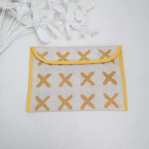 Sobre almuerzo plastificado cruces