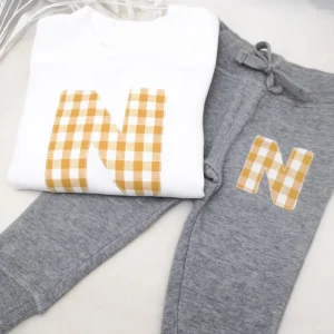 Conjunto jogging niño con inicial