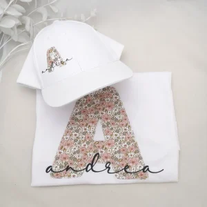 Gorra y Camiseta Mujer Flores todo con inicial y nombre