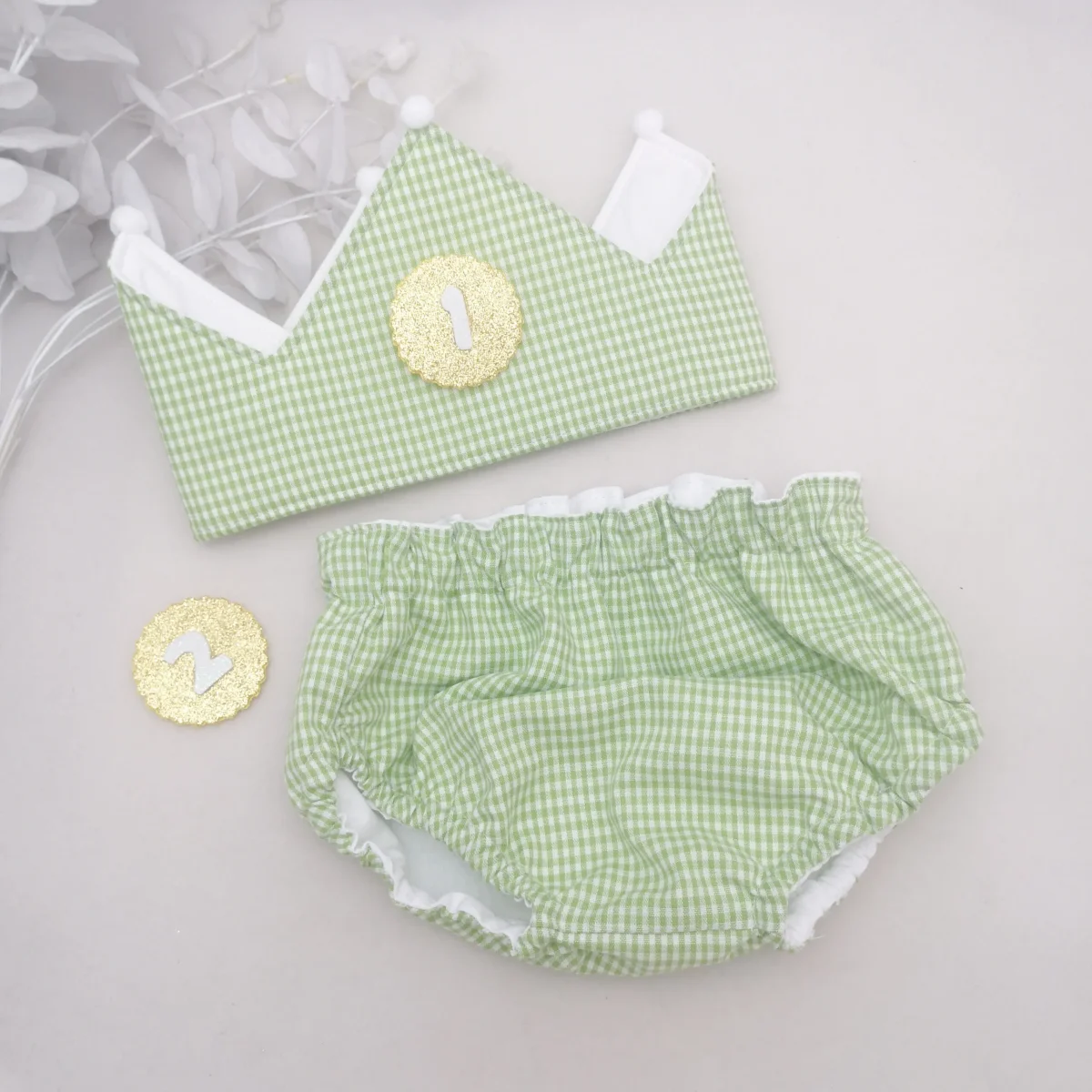 Conjunto corona cumpleaños y cubrepañal Vichy pistacho mini