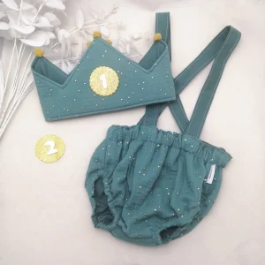 Conjunto cumpleaños corona y cubrepañal con tirantes muselina. Varios colores