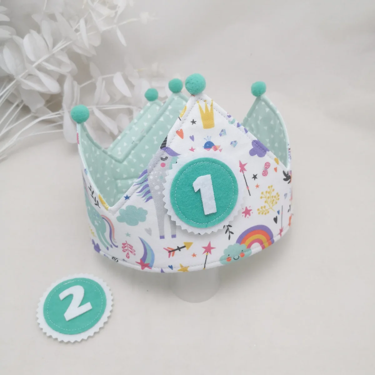 Corona cumpleaños reversible unicornios-mint y números fondo mint - Imagen 2