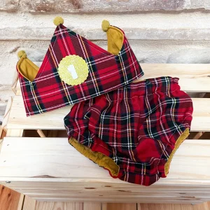 Conjunto corona cumpleaños y cubrepañal cuadros navidad