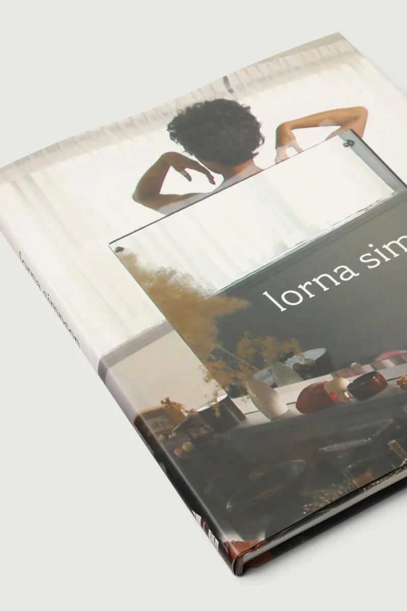 LIBRO 'LORNA SIMPSON' (2006) - Imagen 3