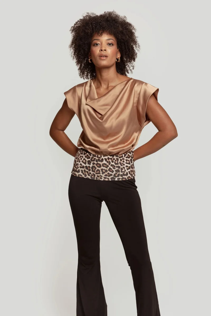 Pantalón Estilo Flare