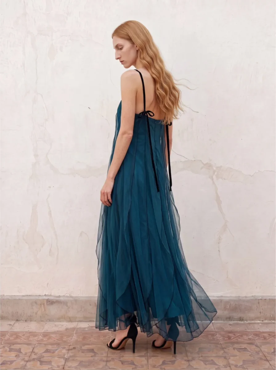 Vestido de tul azul - Imagen 3