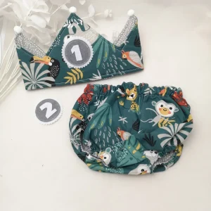 Conjunto corona cumpleaños  y cubrepañal selva con gris