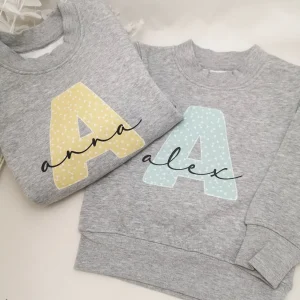 Pack 2 sudaderas niño con inicial y nombre